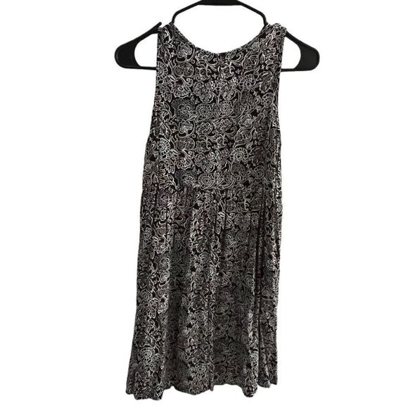 Old Navy  - Picture 3 of 5